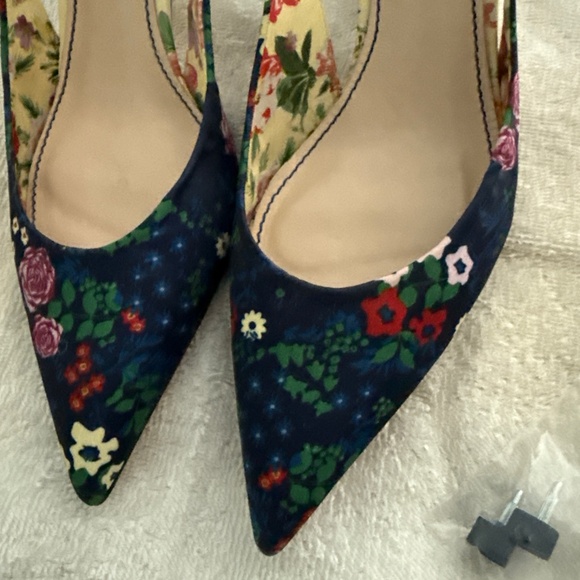 Zara Blue/Yellow Multi Mixed Floral Pointed Toe Heels 7M NEW WITHOUT TAGS OTHER - Picture 2 of 10